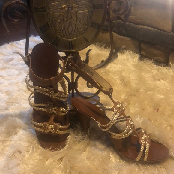 Michael Kors sandals - Picture 1 of 3